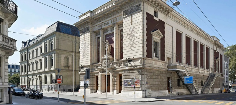 victoria_hall